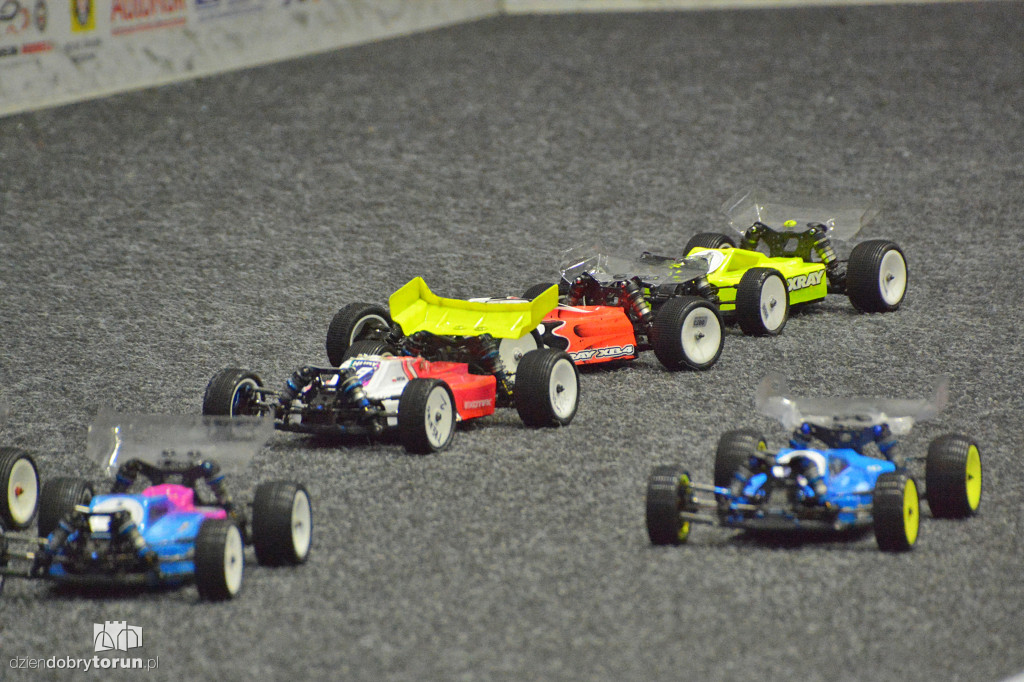 Halowe Mistrzostwa Polski OFF ROAD modeli RC