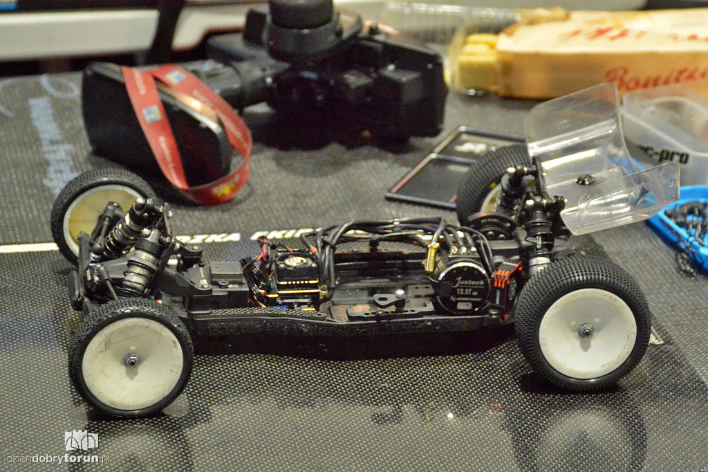 Halowe Mistrzostwa Polski OFF ROAD modeli RC