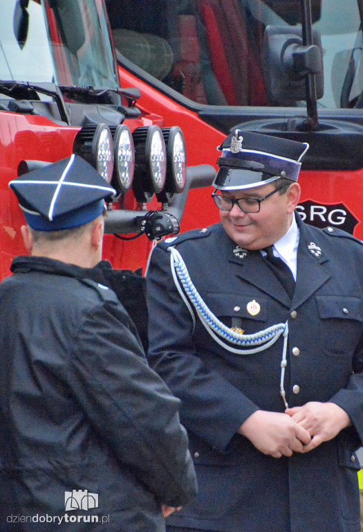 Strażacy ochotnicy odebrali nowe pojazdy