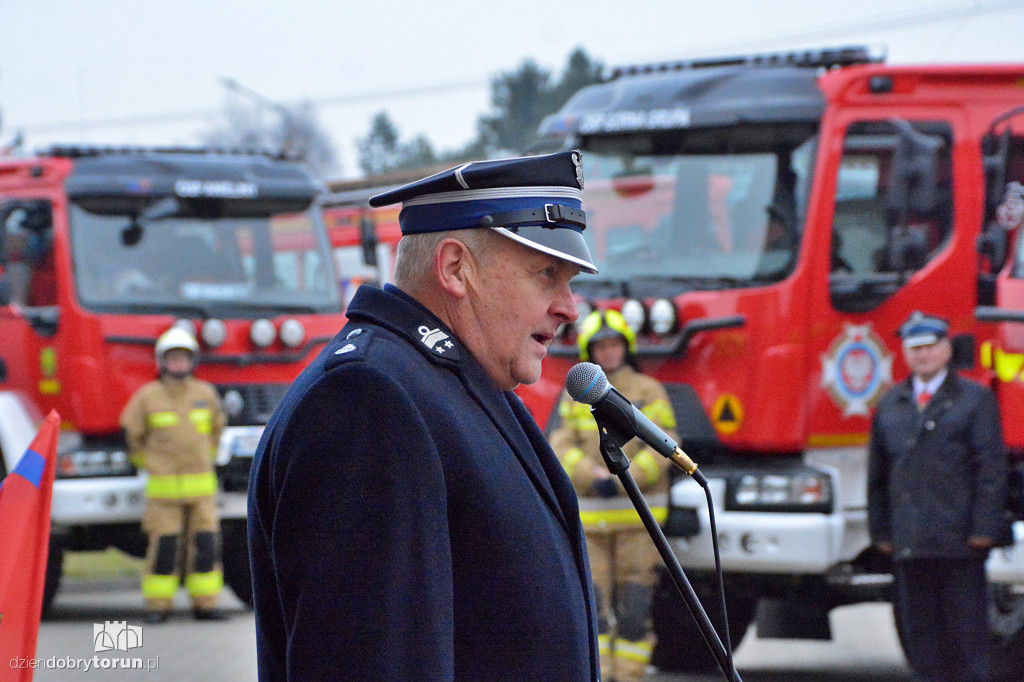 Strażacy ochotnicy odebrali nowe pojazdy