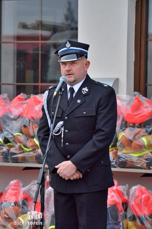 Strażacy ochotnicy odebrali nowe pojazdy