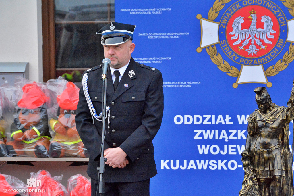 Strażacy ochotnicy odebrali nowe pojazdy