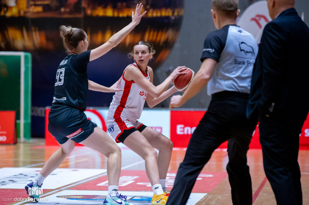 Energa Toruń 69 : 83 MG Zagłębie Sosnowiec