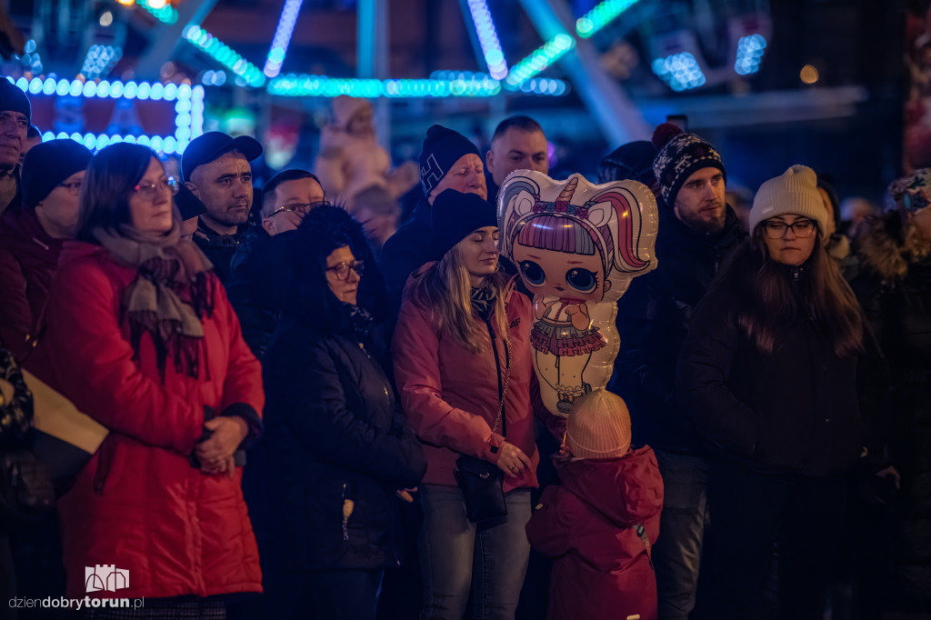 Koncert Sary Pach na Jarmarku Bożonarodzeniowym