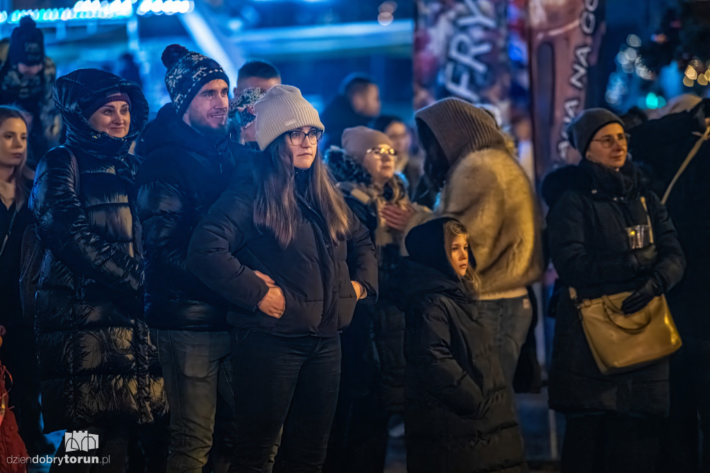 Koncert Sary Pach na Jarmarku Bożonarodzeniowym