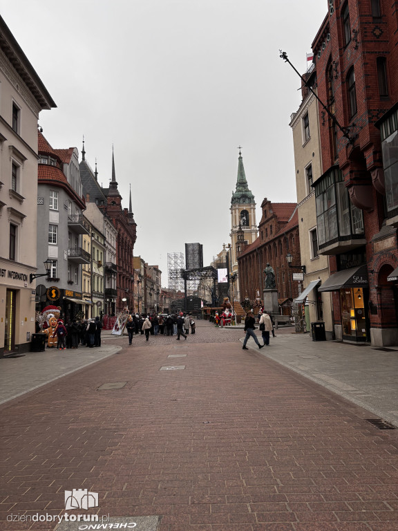 Sylwestrowa scena już prawie gotowa!