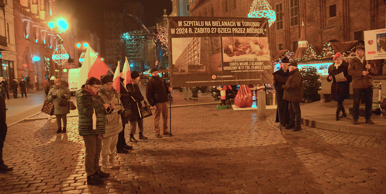 Publiczny Różaniec na toruńskiej starówce