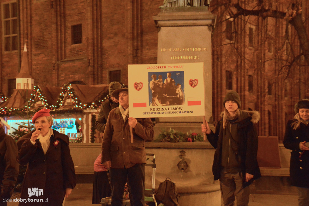 Publiczny Różaniec na toruńskiej starówce