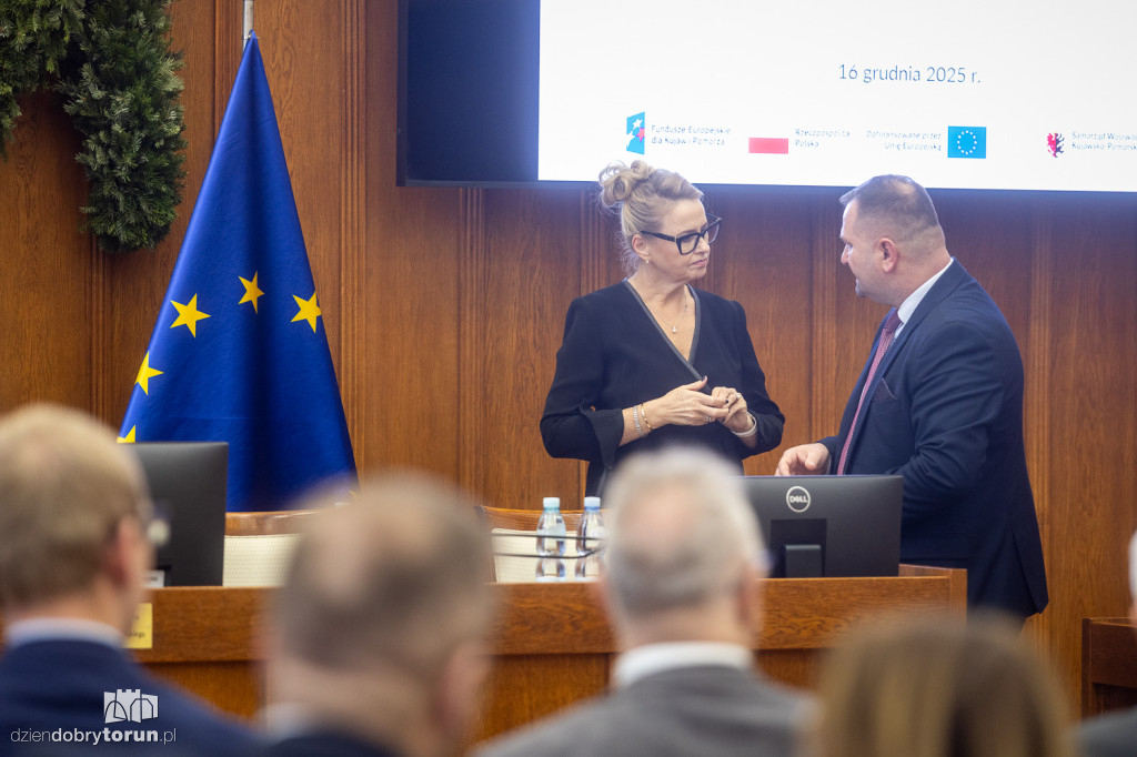 Wręczenie umów w ramach FEdKP