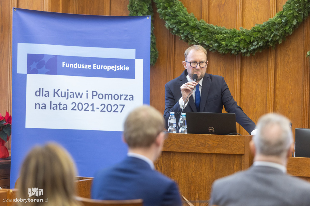 Wręczenie umów w ramach FEdKP