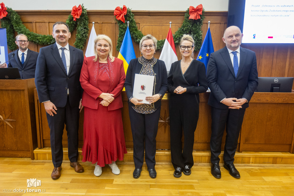 Wręczenie umów w ramach FEdKP