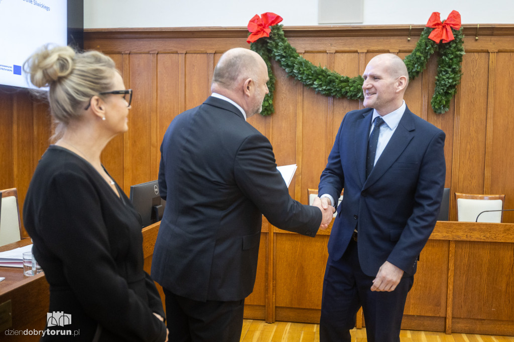 Wręczenie umów w ramach FEdKP