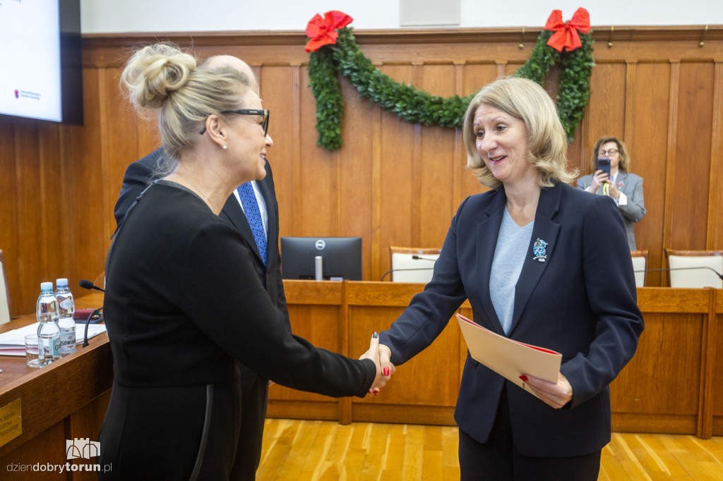 Wręczenie umów w ramach FEdKP