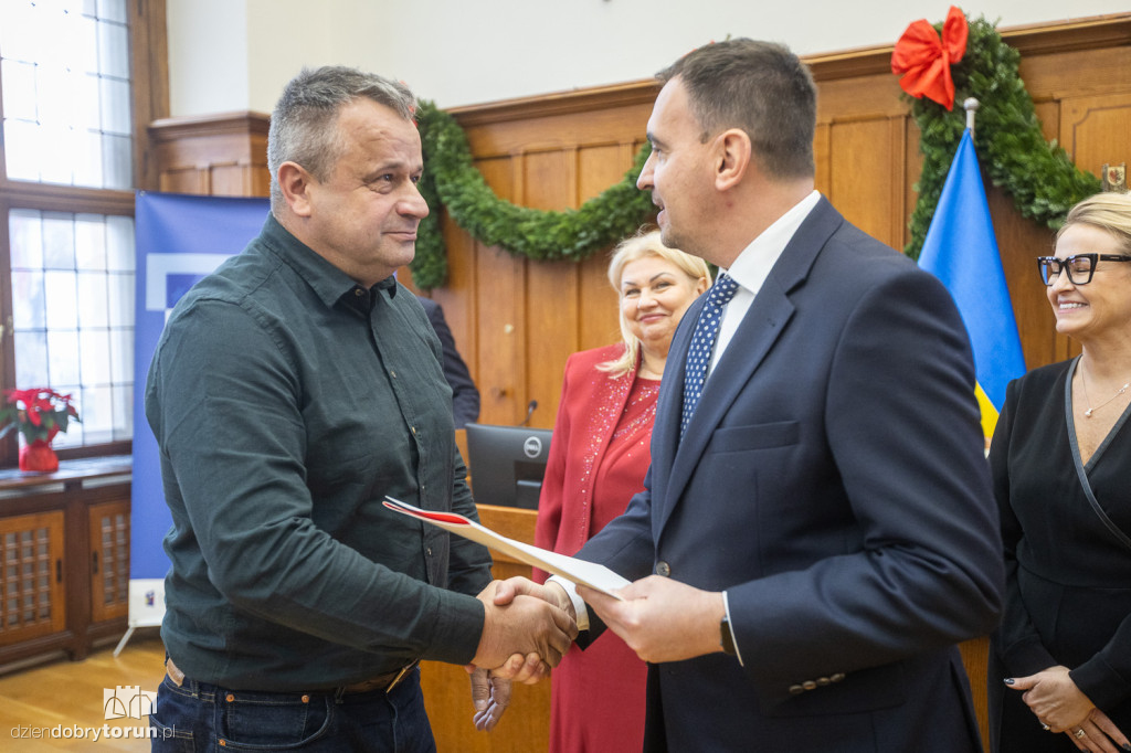 Wręczenie umów w ramach FEdKP