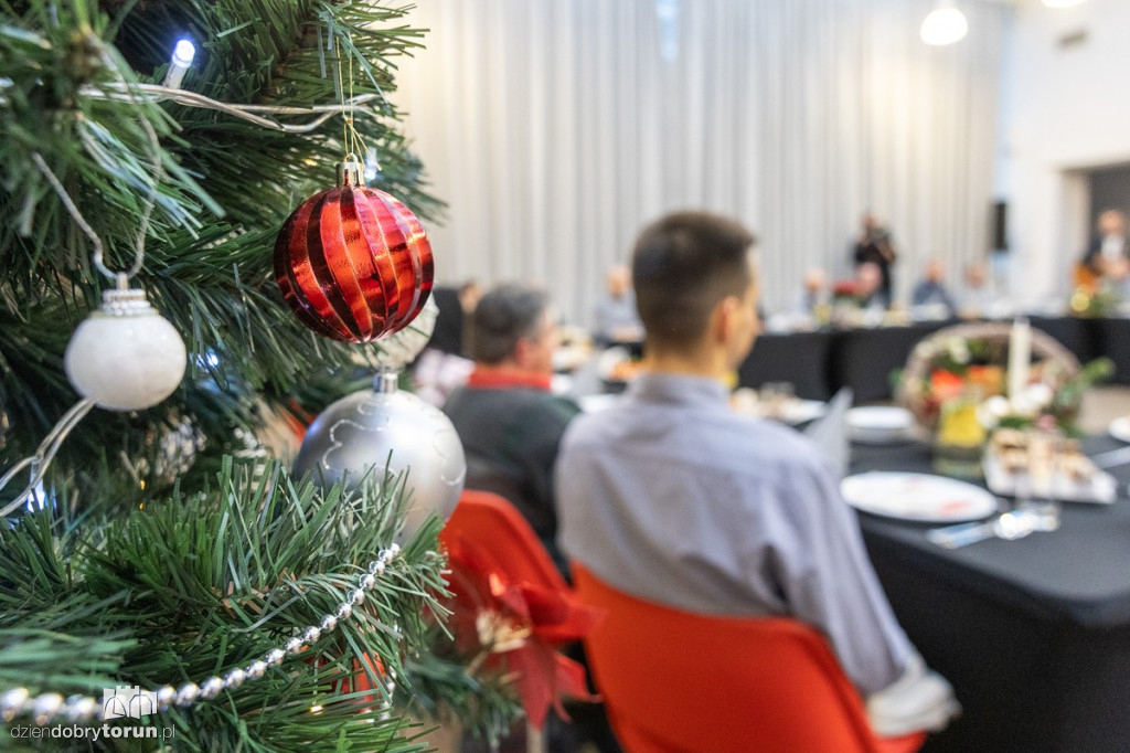 Marszałek spotkał się z bezdomnymi