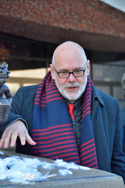 Nowy aniołek przed CKK Jordanki