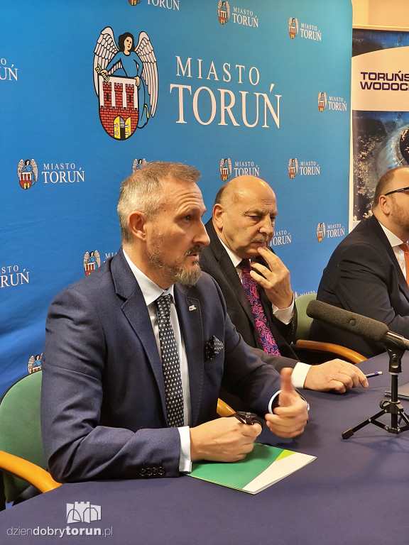 Konferencja prasowa w oczyszczalni ścieków