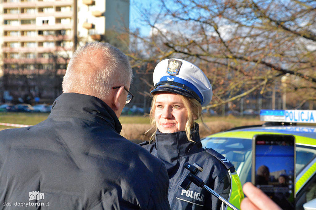Przekazanie wozów dla policji