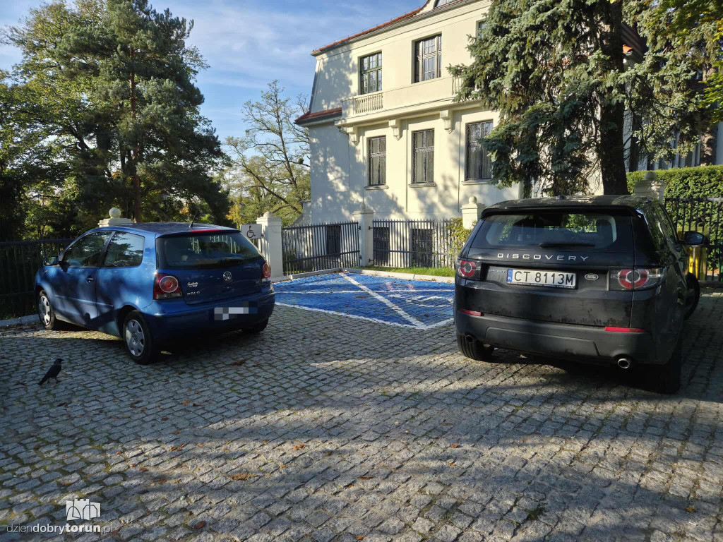 Grudniowi mistrzowie parkowania z Torunia