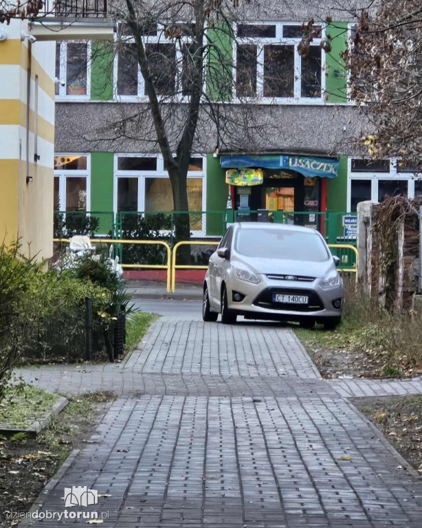 Grudniowi mistrzowie parkowania z Torunia