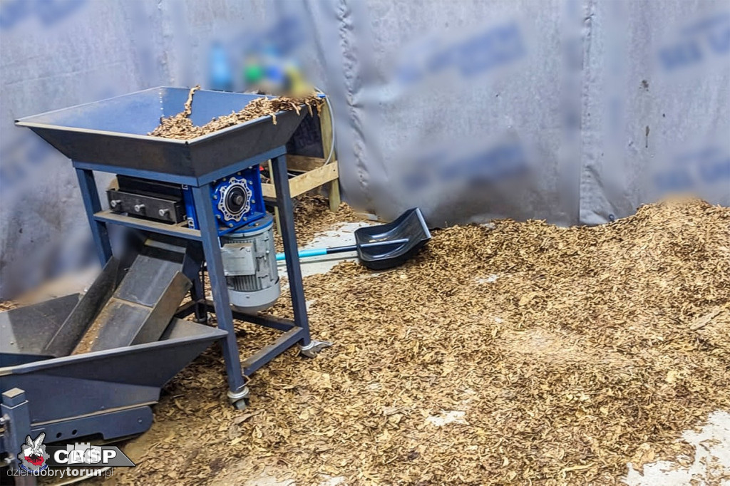 Miliony sztuk papierosów i tony tytoniu