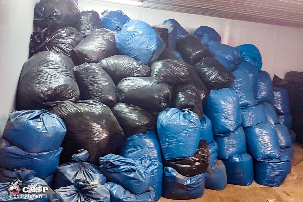 Miliony sztuk papierosów i tony tytoniu