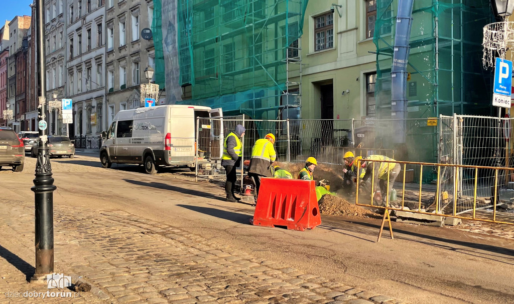 Awaria ciepłociągu w Toruniu