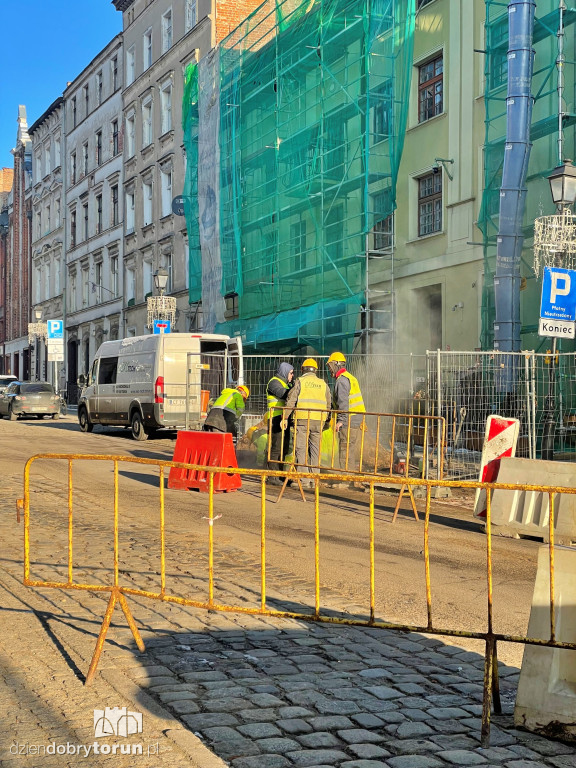 Awaria ciepłociągu w Toruniu