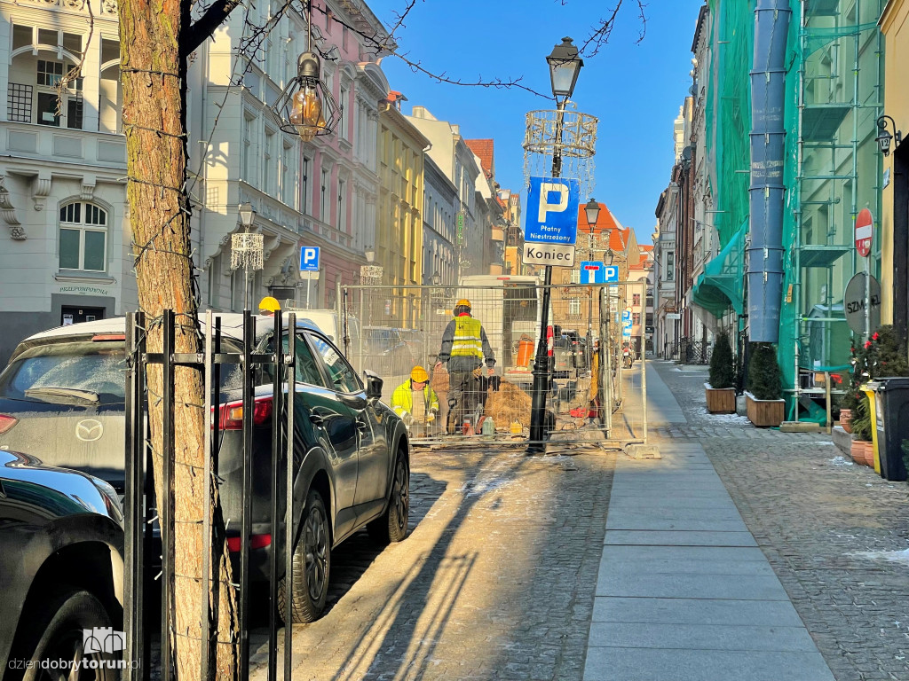 Awaria ciepłociągu w Toruniu