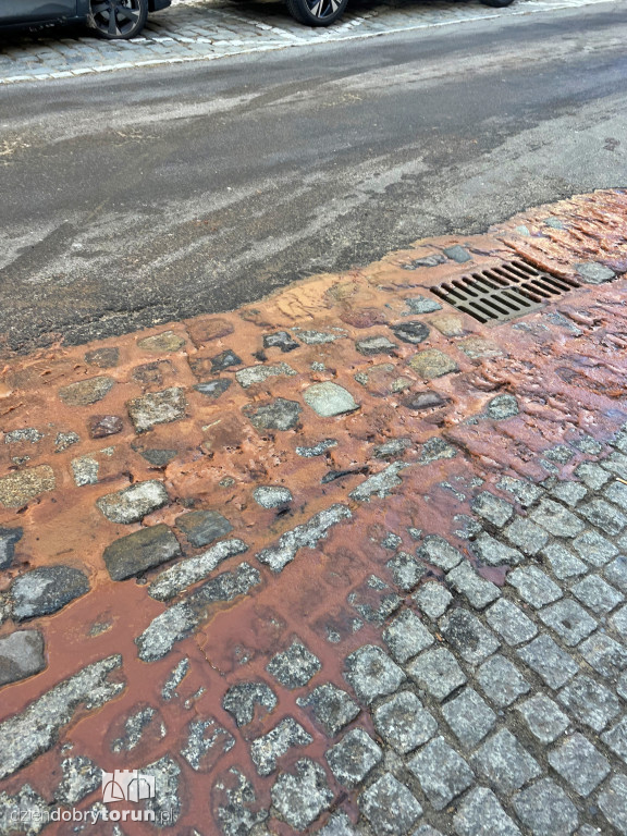 Awaria ciepłociągu w Toruniu