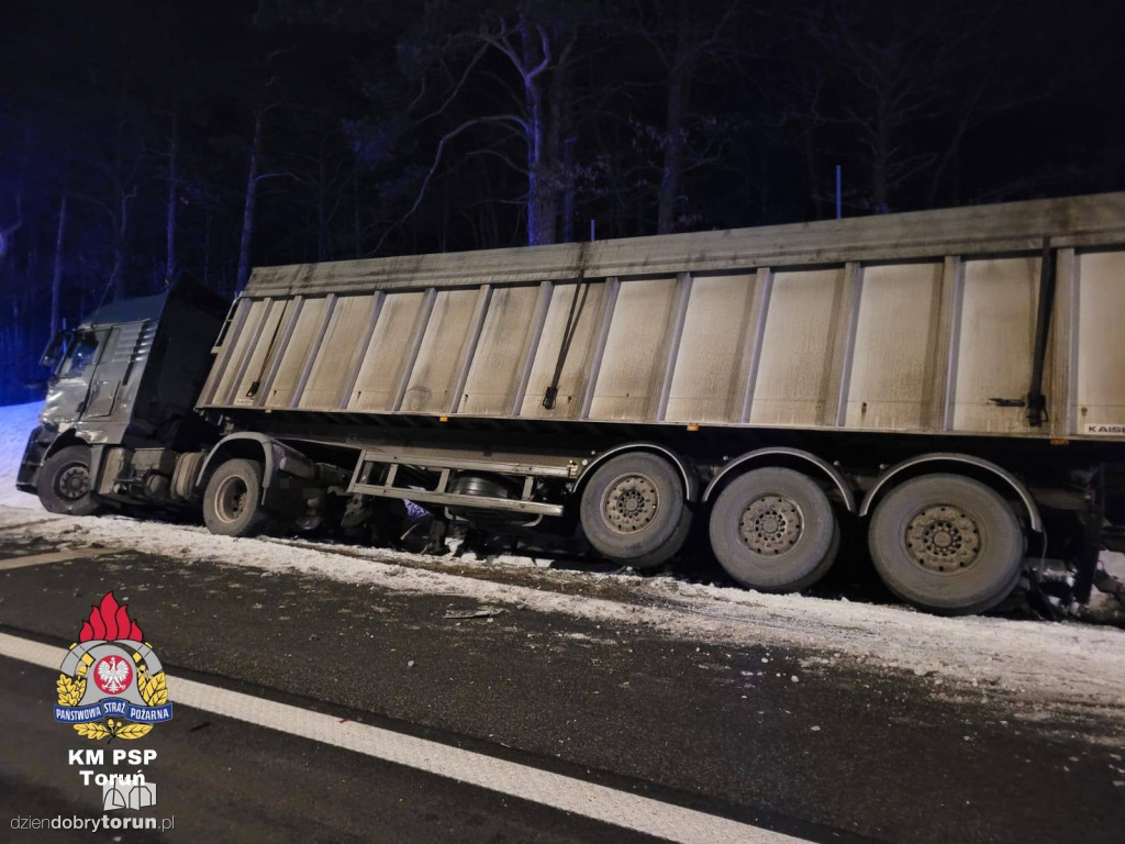 Zderzenie ciężarówek na A1