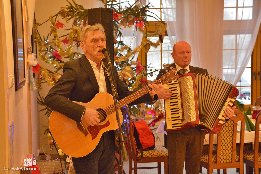 Kolędowanie w Caritas w Przysieku