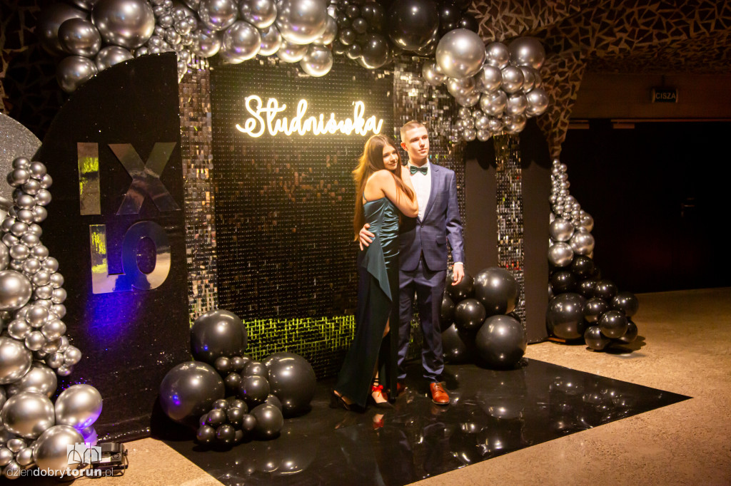 Studniówka IX LO w CKK Jordanki