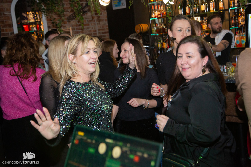 Cekinowy Bal Karnawałowy w 737 Flight Club