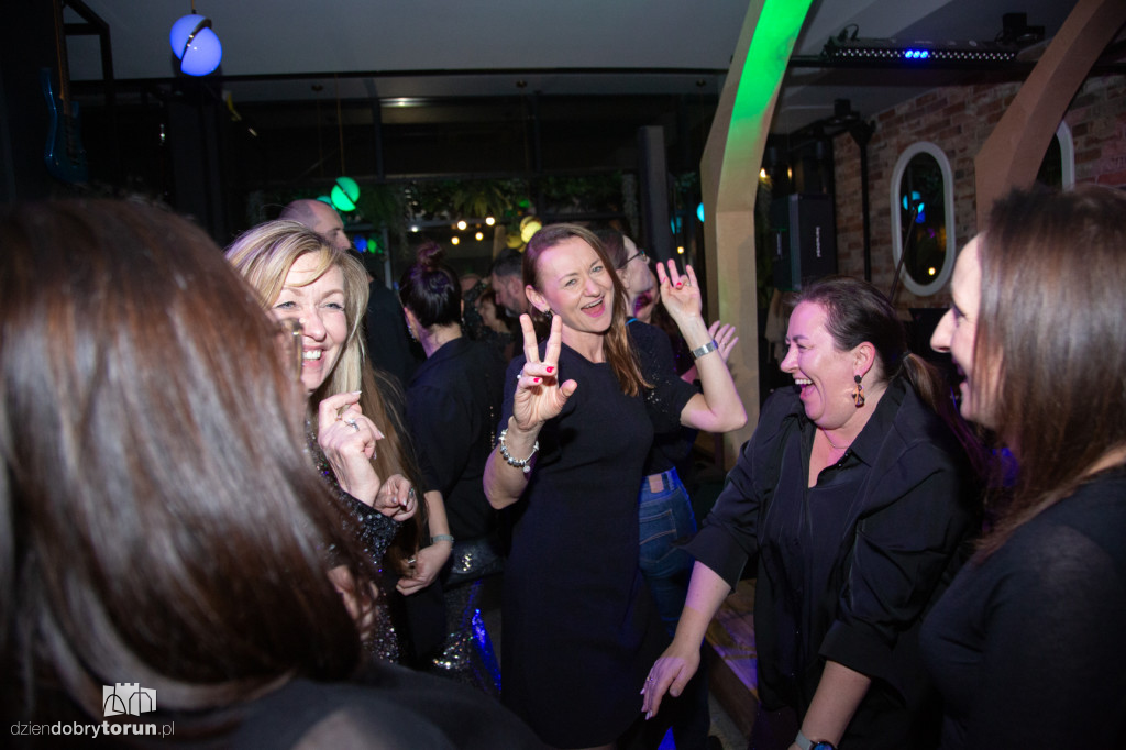 Cekinowy Bal Karnawałowy w 737 Flight Club