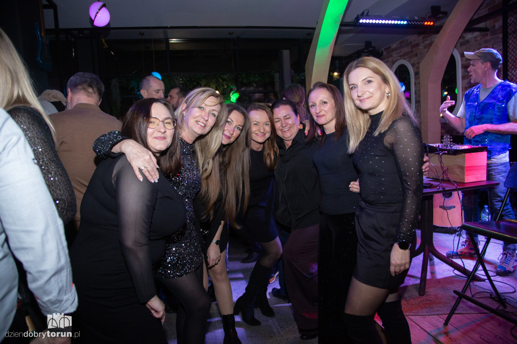 Cekinowy Bal Karnawałowy w 737 Flight Club