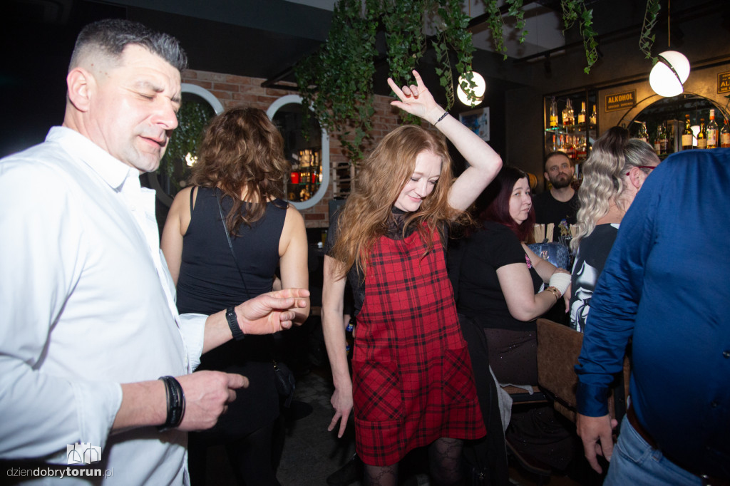 Cekinowy Bal Karnawałowy w 737 Flight Club