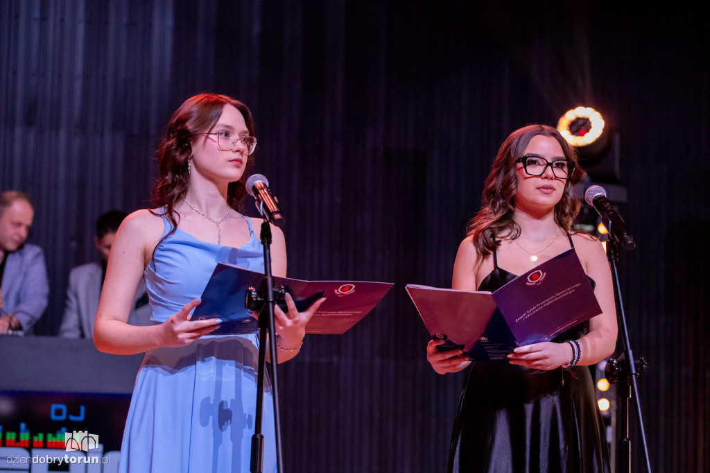 Studniówka VIII LO i ZSPS w CKK Jordanki