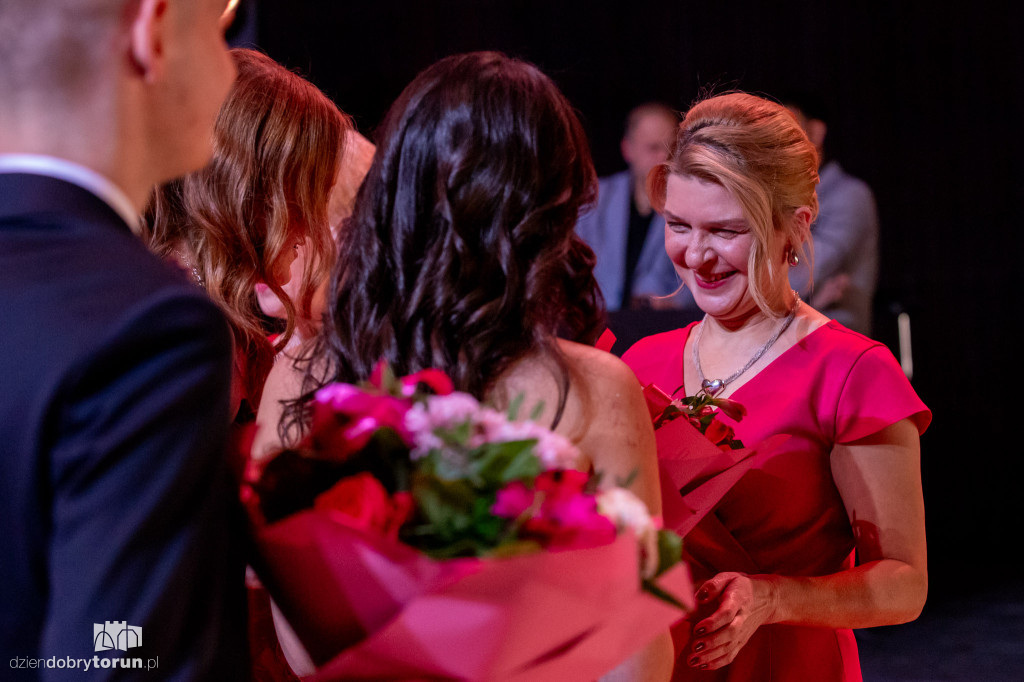 Studniówka VIII LO i ZSPS w CKK Jordanki