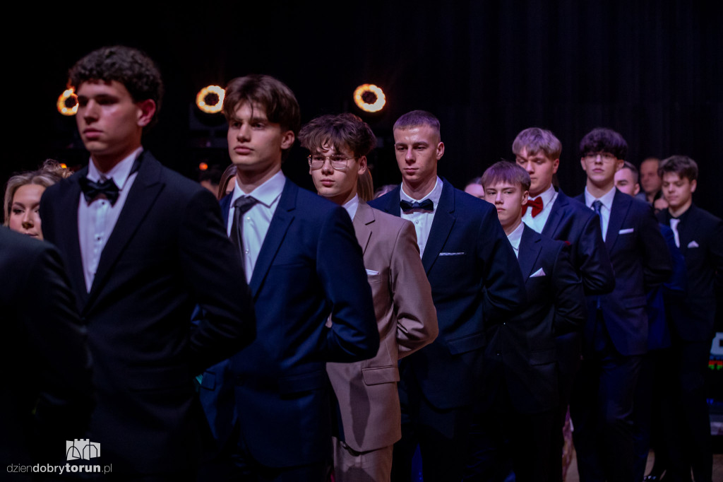 Studniówka VIII LO i ZSPS w CKK Jordanki