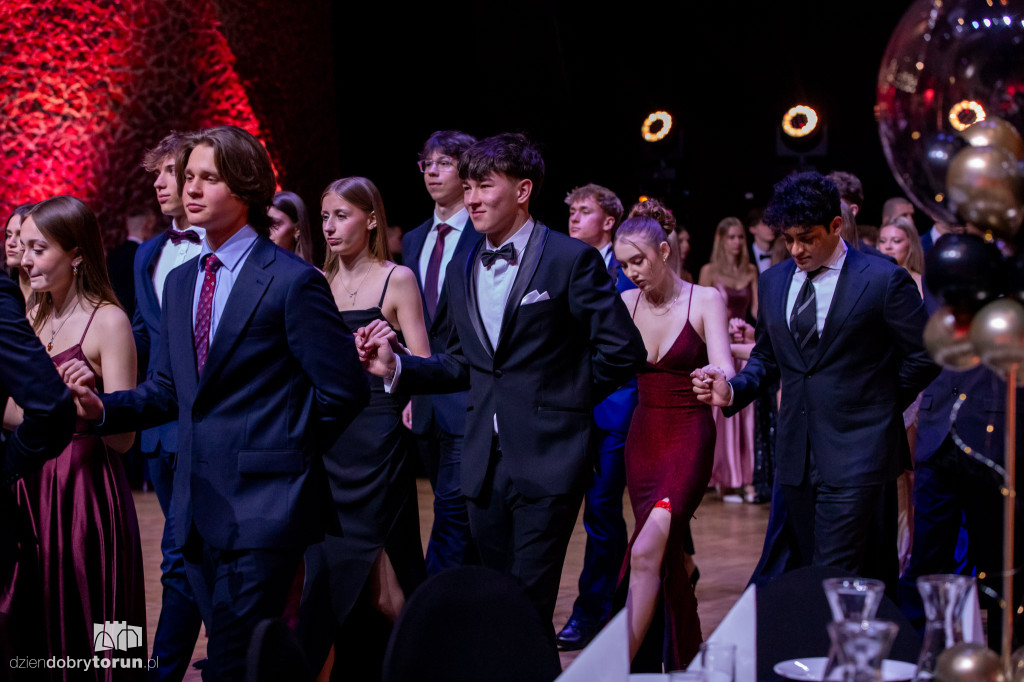 Studniówka VIII LO i ZSPS w CKK Jordanki