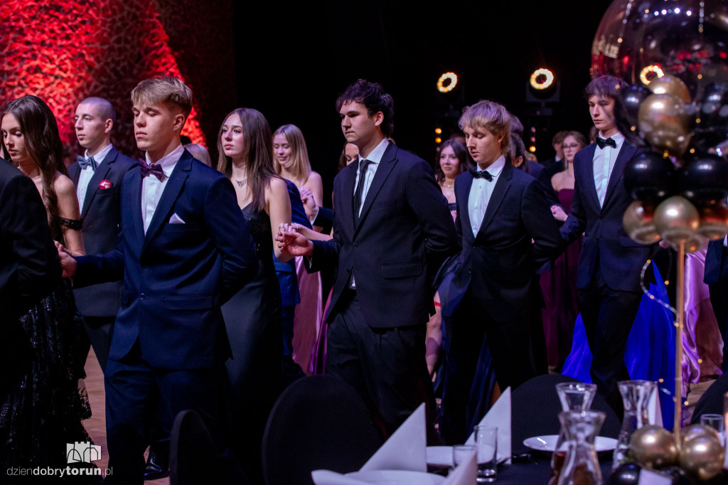 Studniówka VIII LO i ZSPS w CKK Jordanki