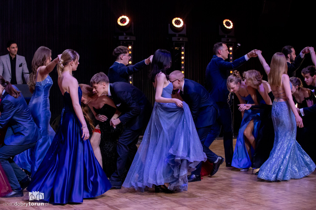 Studniówka VIII LO i ZSPS w CKK Jordanki