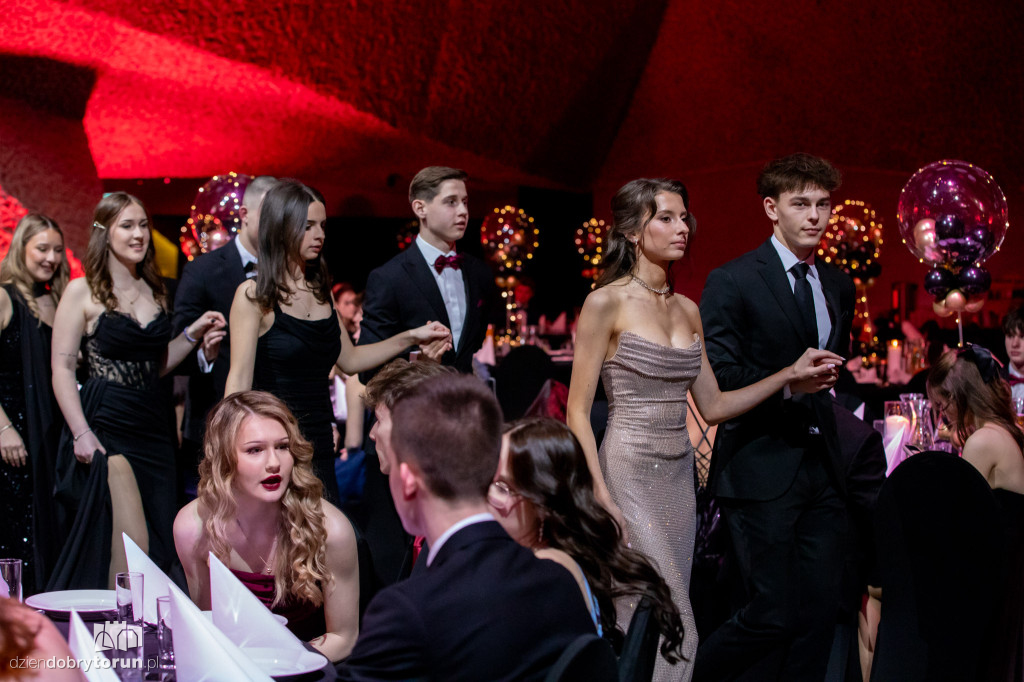 Studniówka VIII LO i ZSPS w CKK Jordanki