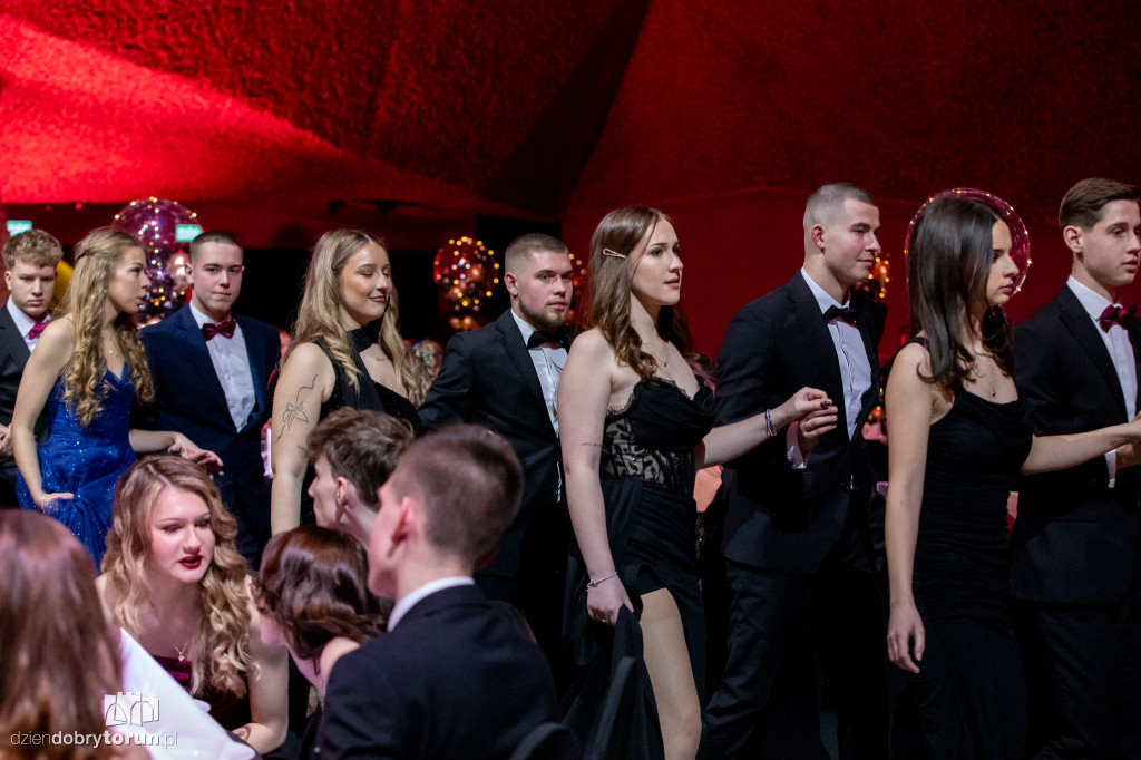 Studniówka VIII LO i ZSPS w CKK Jordanki