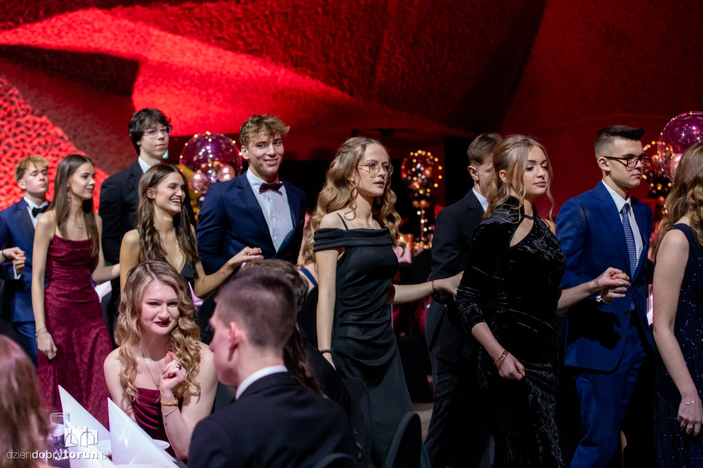 Studniówka VIII LO i ZSPS w CKK Jordanki