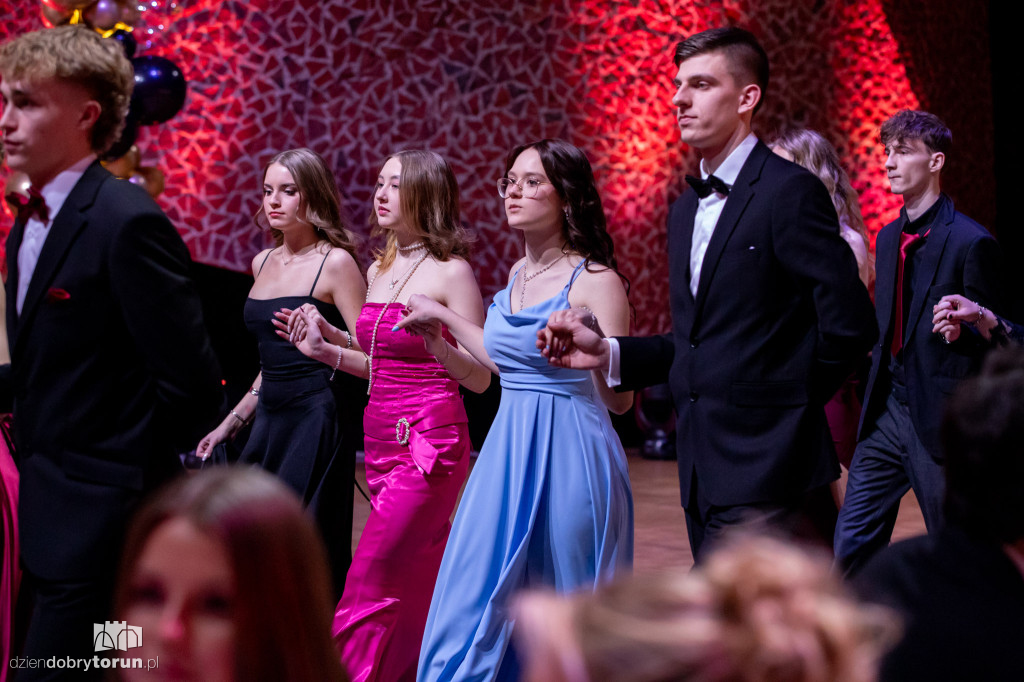 Studniówka VIII LO i ZSPS w CKK Jordanki