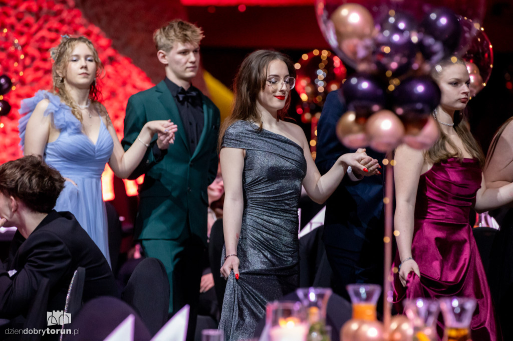 Studniówka VIII LO i ZSPS w CKK Jordanki