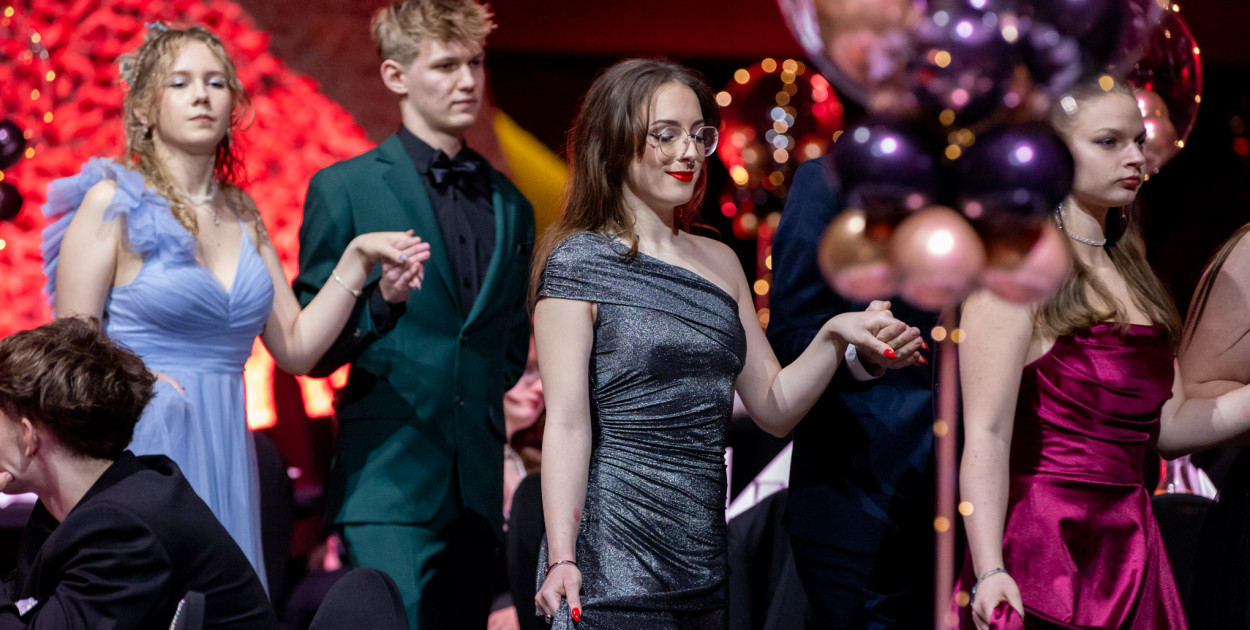 Studniówka VIII LO i ZSPS w CKK Jordanki