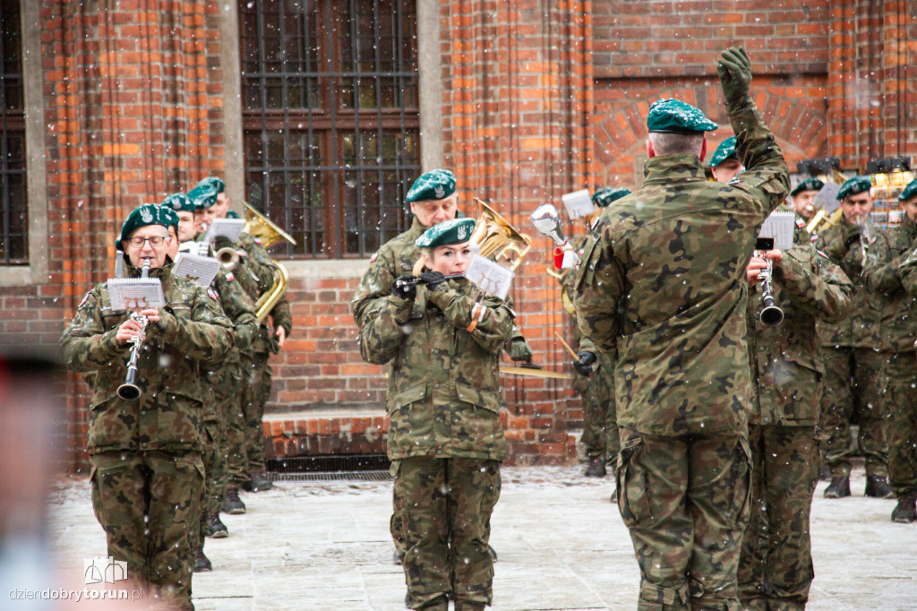 34. Finał WOŚP - przemarsz orkiestry